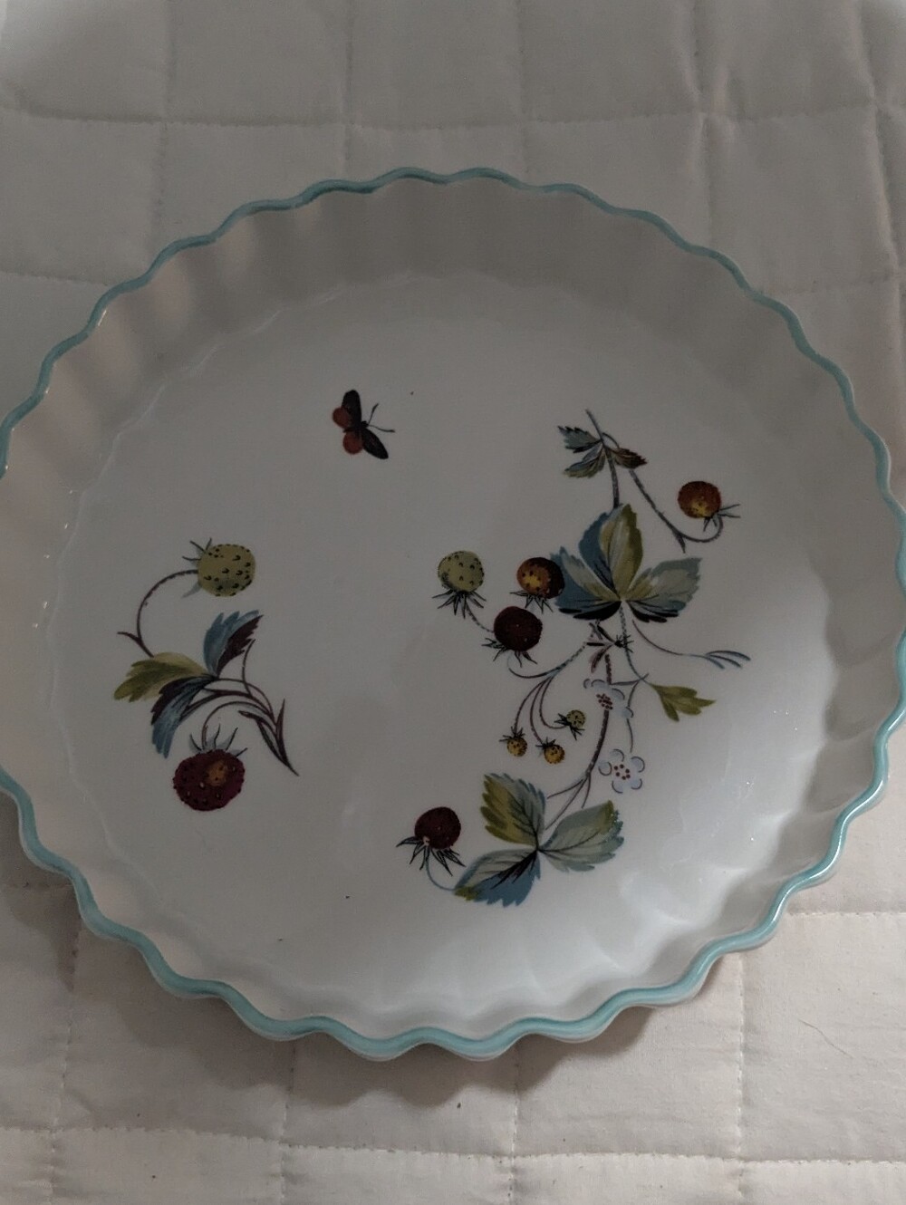 Royal Worcester Strawberry Fair Quiche Dish / Royal Worcester Strawberry Fair